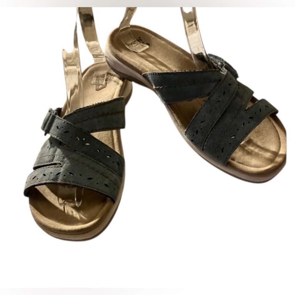 Earth Origins Size 9.5 Moroccan Blue Buckle Flip Flop Woman’s Shoe Leath…